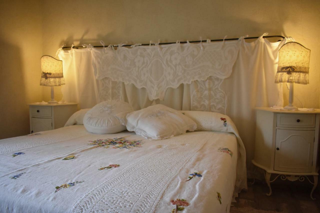 Castello Di Albereto Hotel Trarivi Buitenkant foto
