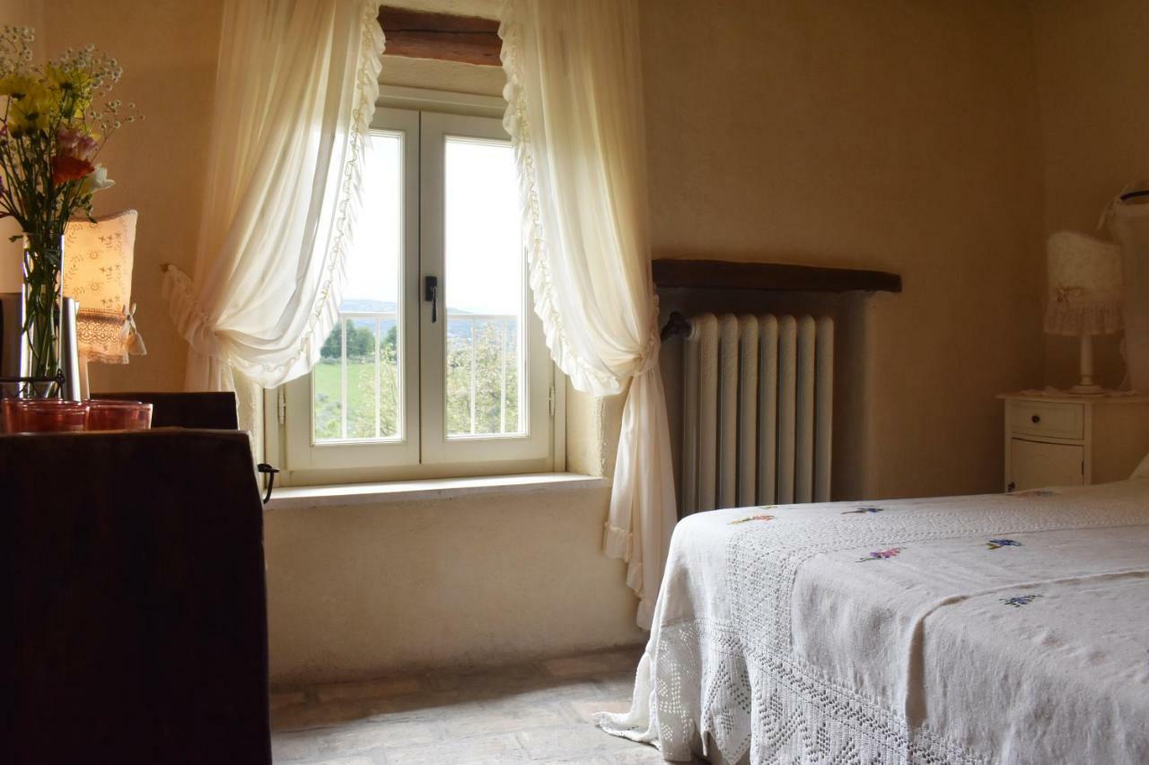 Castello Di Albereto Hotel Trarivi Buitenkant foto